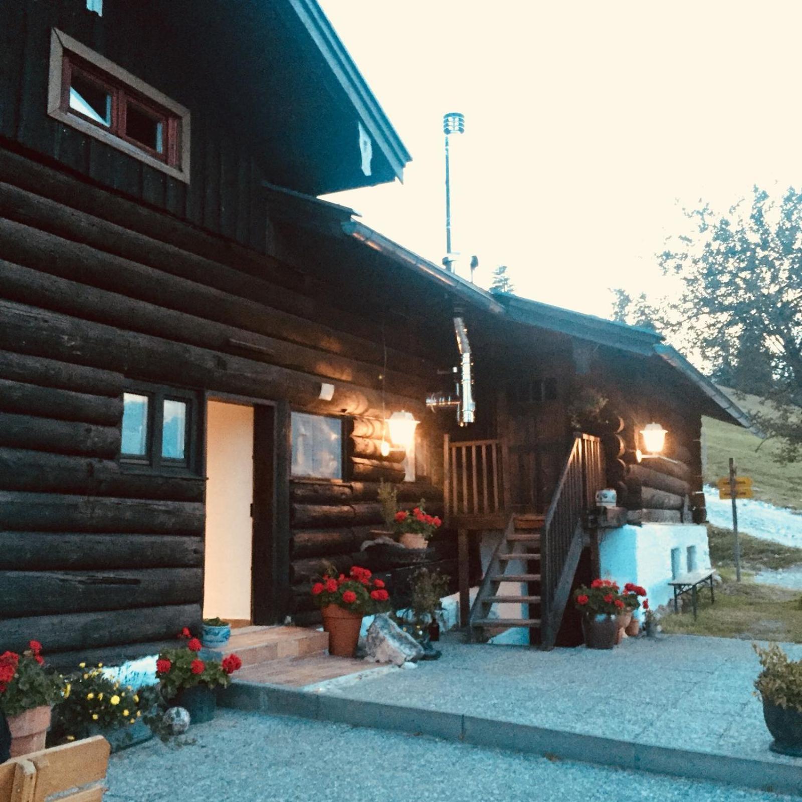 Bruendling-Alm Berggasthof Auf 1167M Auf Dem Hochfelln Берген Екстериор снимка